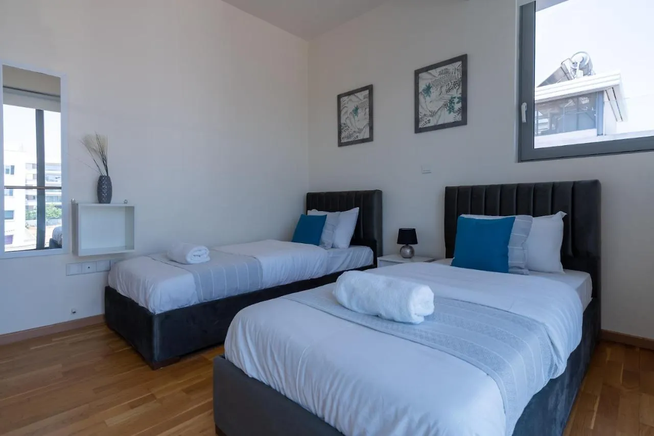 Jay'S Penthouse 2-Br Apt W/ Terrace In Larnaca 0*,