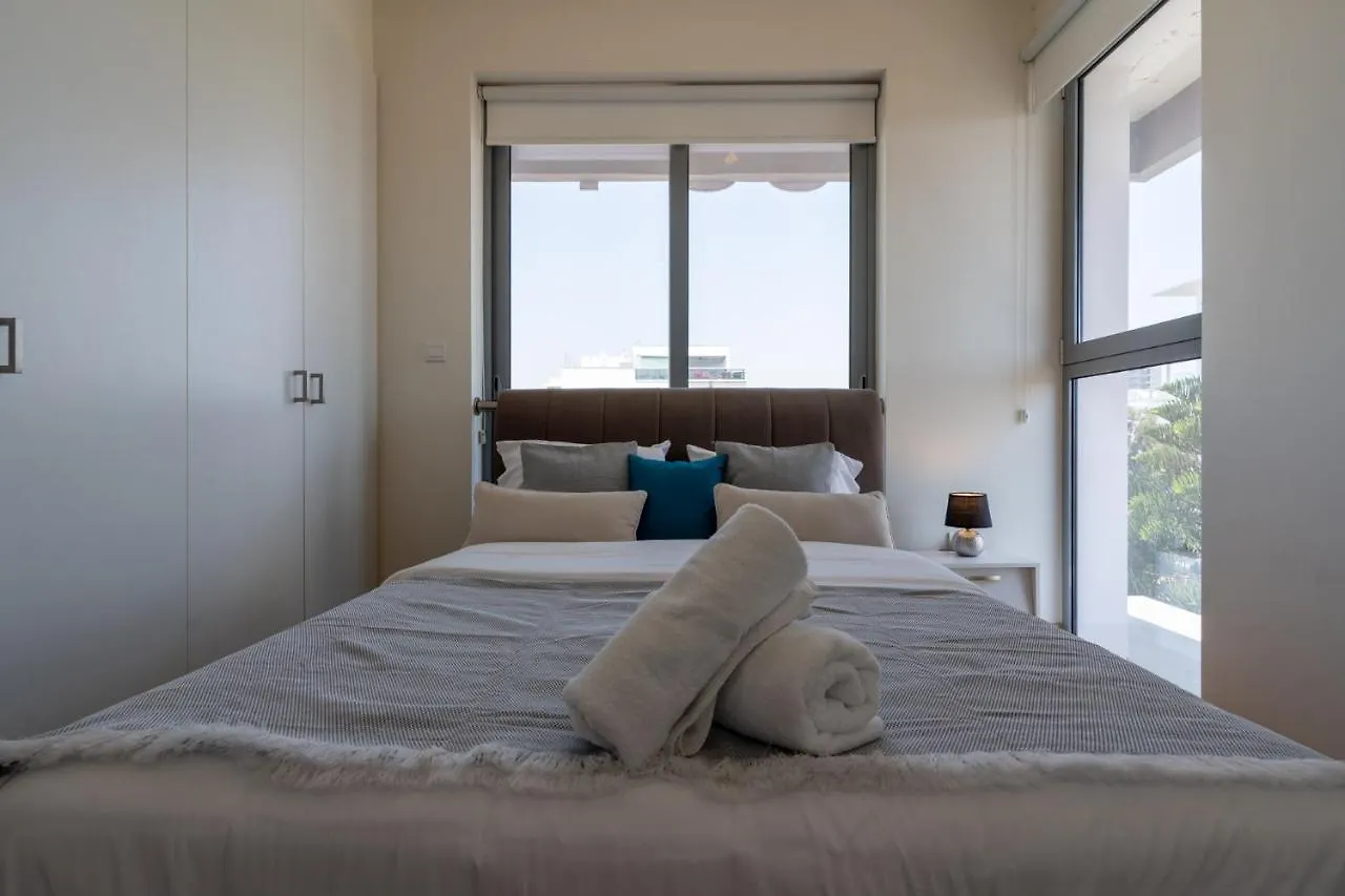 Jay'S Penthouse 2-Br Apt W/ Terrace In Larnaca 0*,  Cyprus